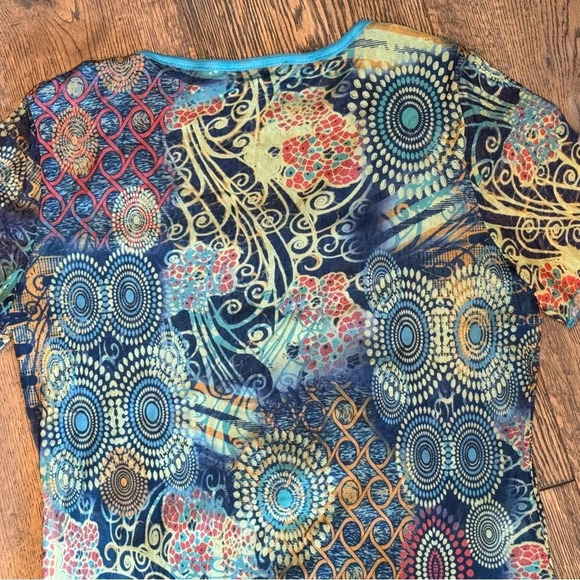 Quinze Heures Trente Top Size 3 Y2K Graphic Mixed Media Artsy Mesh Buttons Sheer - Picture 9 of 13